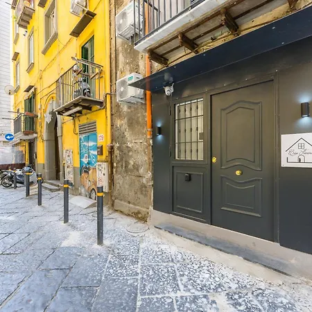 Casa Fernanda Neapol